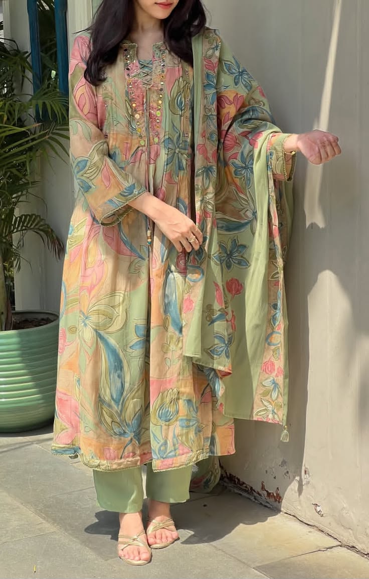 Flora kurti